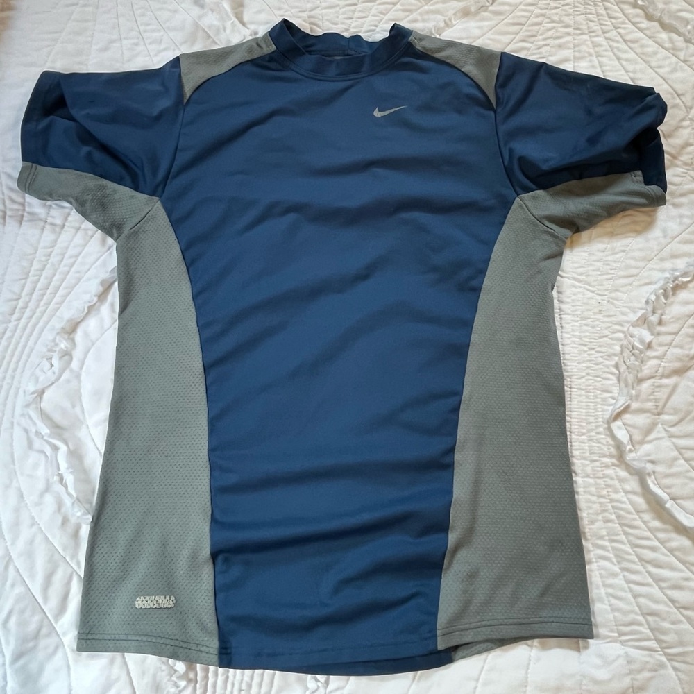 Nike DriFit Performance Shirt- Men’s Small
